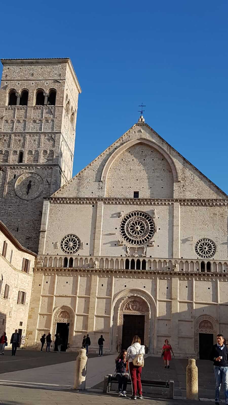 Assisi : vista della basilica